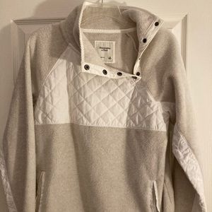Abercrombie button neck pullover fleece